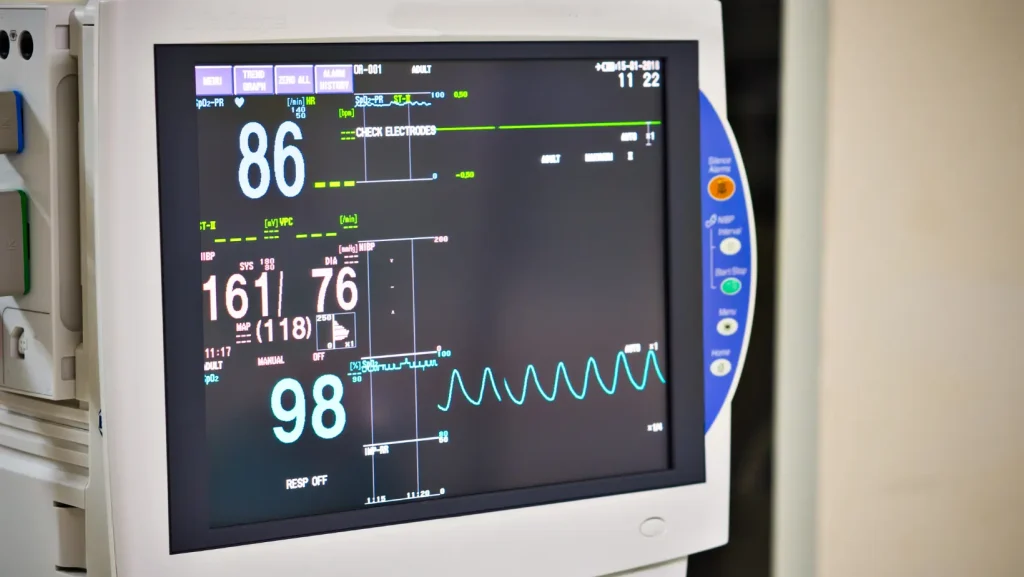 mantenimiento a monitor de signos vitales